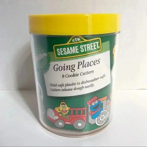 Sesame Street Going Places Cookie Cutters Set - Picture 1 of 6